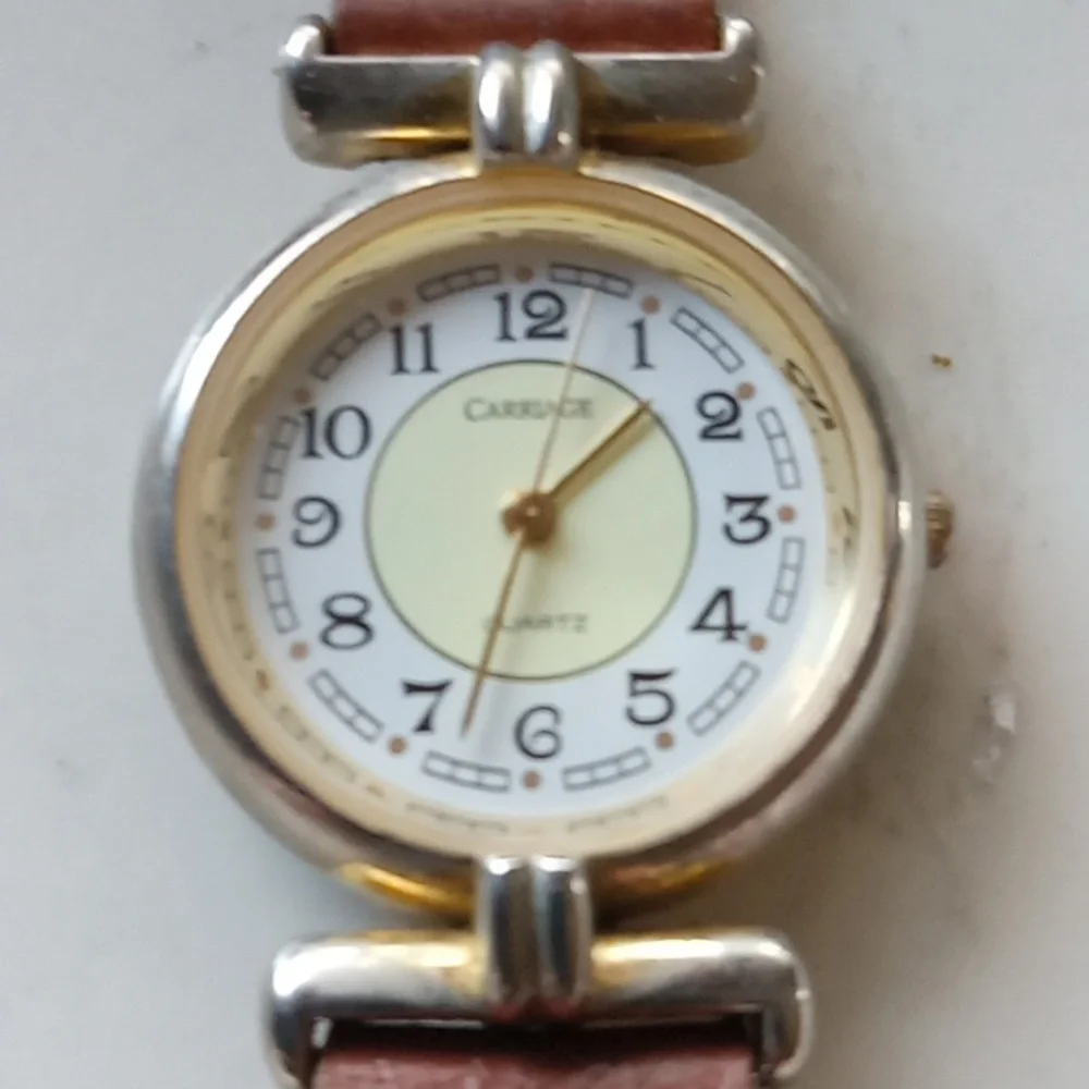 6 vintage ladies watches and one vintage new watch band. All as is. Great Deal.